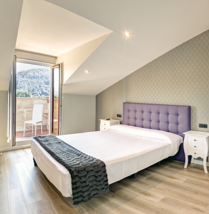 apartamentos la albarca Habitación con cama doble totalmente equipada