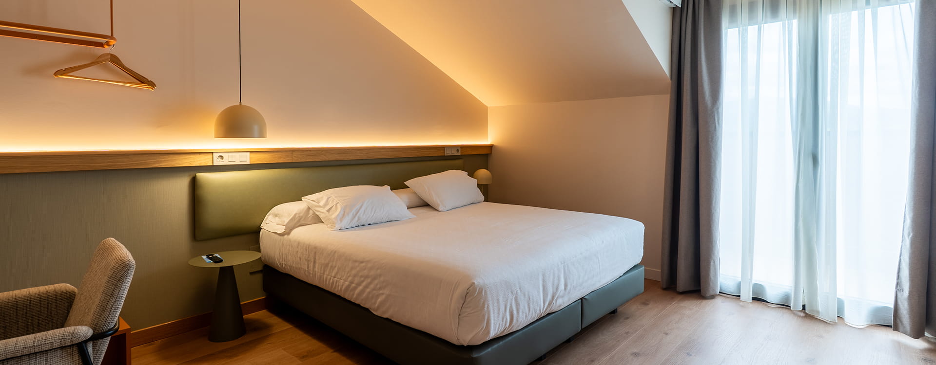 grupo los pasiegos Picture of the dining room of Hotel Los Pasiegos