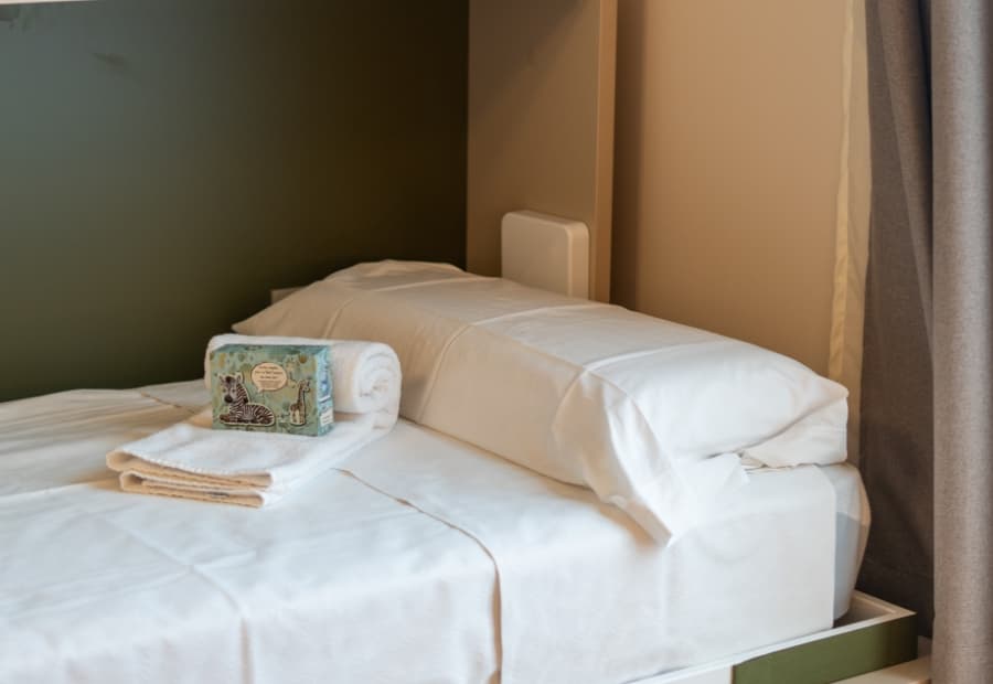 Superior triple room with extra bed 2 Superior triple room with children's details