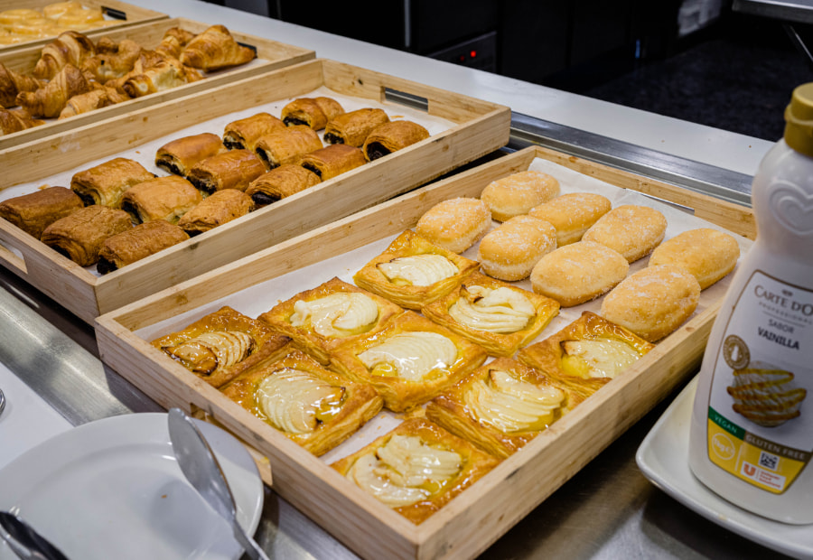 restaurants in hoznayo Breakfast buffet in Hoznayo