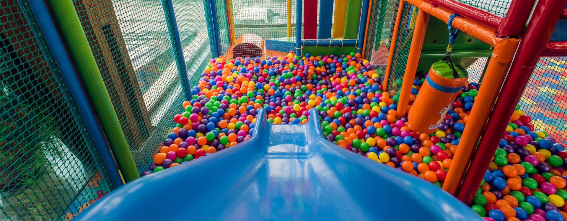 apartamentos spa villa pasiega hoznayo pisicna infantil de bolas