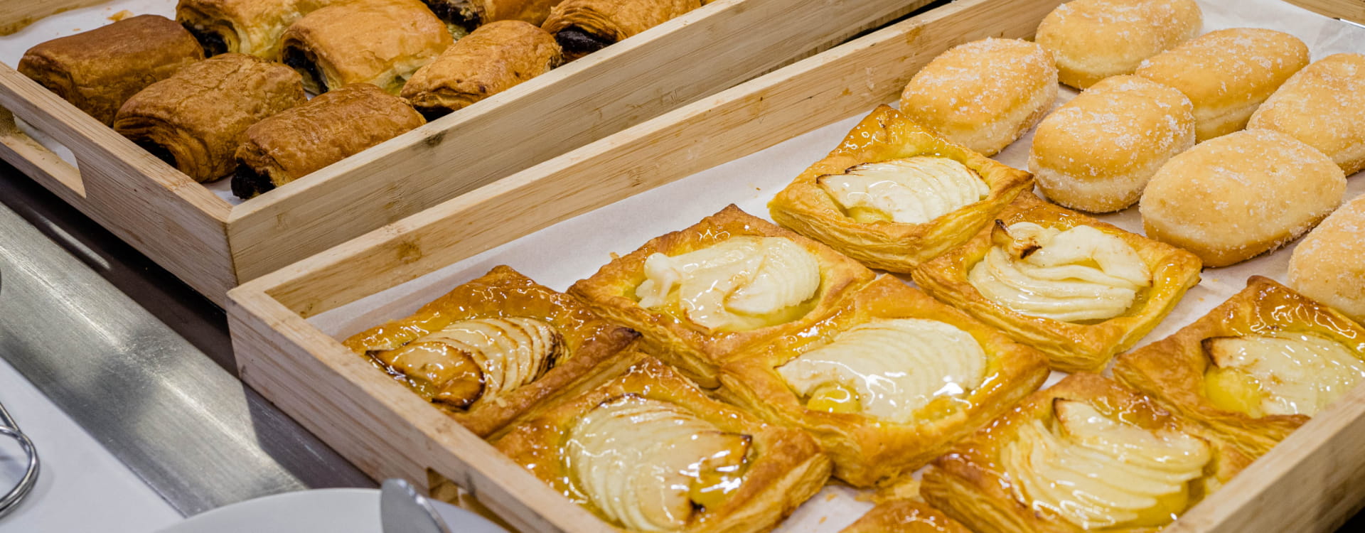 hotel spa villa pasiega Puff pastry on display in a buffet