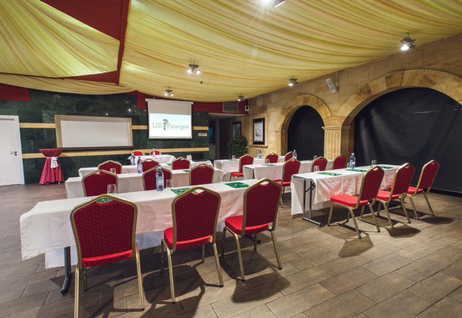 Hotel Villa Pasiega Salón de actos totalmente equipado