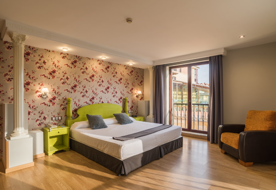 Habitación Superior 4 Double bed room with balcony